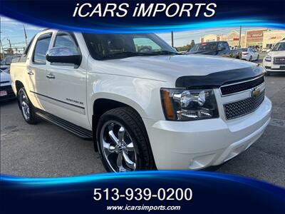 2010 Chevrolet Avalanche LTZ  4WD w/NAVI & BackUp Cam - Photo 3 - Fairfield, OH 45014