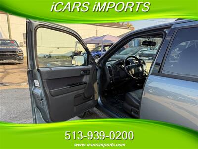 2012 Ford Escape Limited  AWD - Photo 9 - Fairfield, OH 45014