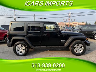 2013 Jeep Wrangler Unlimited Sport  4WD - Photo 8 - Fairfield, OH 45014