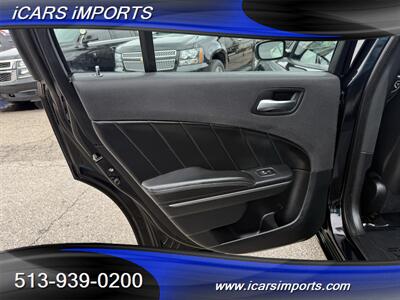 2017 Dodge Charger SXT  AWD w/BackUp Cam - Photo 15 - Fairfield, OH 45014