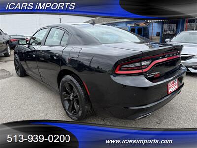 2017 Dodge Charger SXT  AWD w/BackUp Cam - Photo 8 - Fairfield, OH 45014