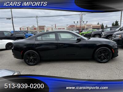 2017 Dodge Charger SXT  AWD w/BackUp Cam - Photo 5 - Fairfield, OH 45014