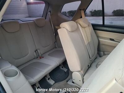 2008 Kia Rondo LX   - Photo 23 - San Antonio, TX 78219