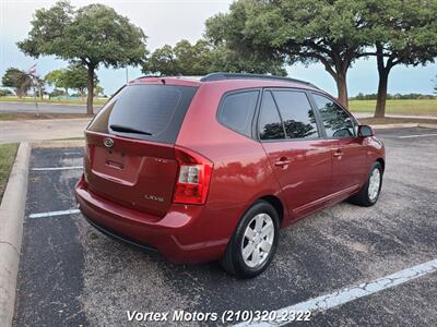 2008 Kia Rondo LX   - Photo 7 - San Antonio, TX 78219
