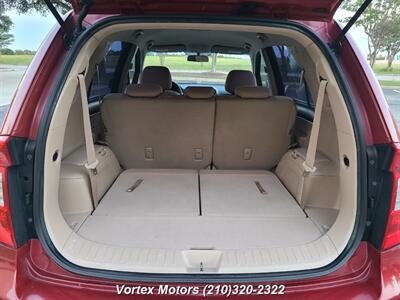 2008 Kia Rondo LX   - Photo 25 - San Antonio, TX 78219