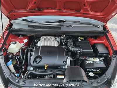 2008 Kia Rondo LX   - Photo 29 - San Antonio, TX 78219