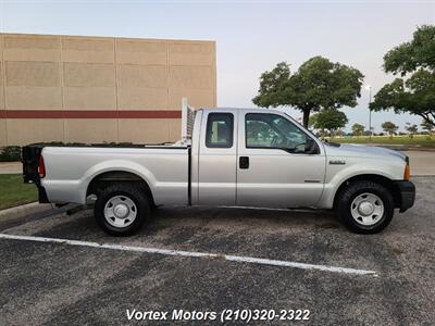 2006 Ford F-250 Super Duty XL  Diesel - Photo 8 - San Antonio, TX 78219