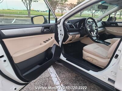 2017 Subaru Outback 2.5i Premium   - Photo 9 - San Antonio, TX 78219