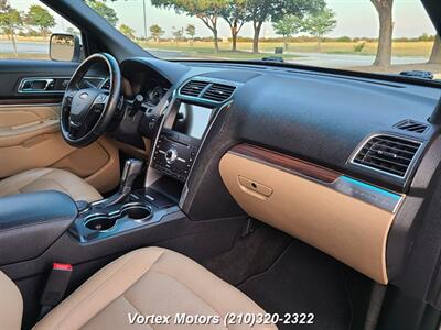 2017 Ford Explorer Limited AWD   - Photo 19 - San Antonio, TX 78219