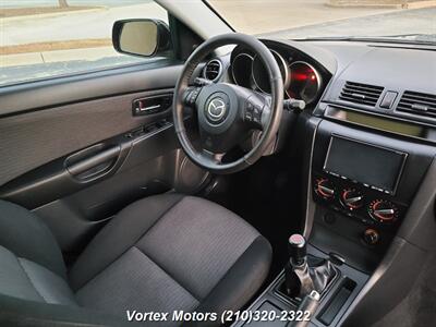 2009 Mazda MAZDA3 i Touring Value  Manual - Photo 18 - San Antonio, TX 78219