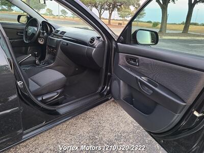2009 Mazda MAZDA3 i Touring Value  Manual - Photo 15 - San Antonio, TX 78219