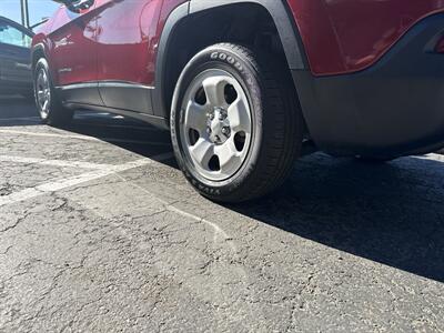 2014 Jeep Cherokee Sport FWD 2.4L I4 4d   - Photo 6 - Boise, ID 83704