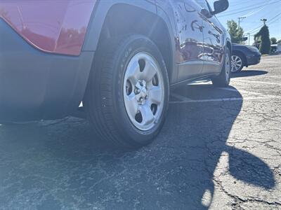 2014 Jeep Cherokee Sport FWD 2.4L I4 4d   - Photo 5 - Boise, ID 83704