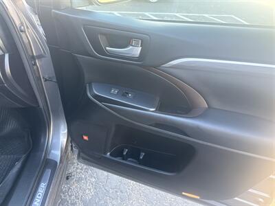 2017 Toyota Highlander Limited AWD 3.5L 4dr   - Photo 25 - Boise, ID 83704