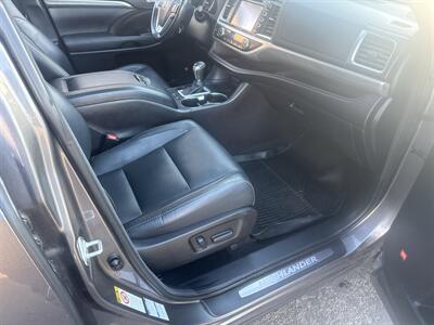 2017 Toyota Highlander Limited AWD 3.5L 4dr   - Photo 18 - Boise, ID 83704