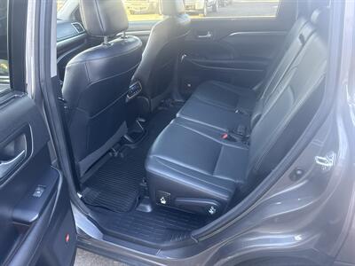 2017 Toyota Highlander Limited AWD 3.5L 4dr   - Photo 13 - Boise, ID 83704