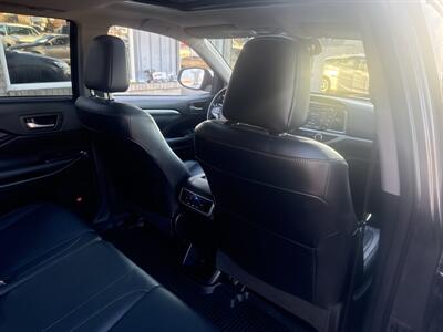 2017 Toyota Highlander Limited AWD 3.5L 4dr   - Photo 33 - Boise, ID 83704