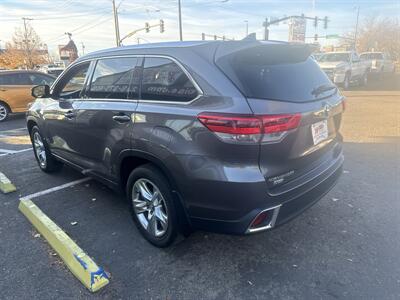 2017 Toyota Highlander Limited AWD 3.5L 4dr   - Photo 3 - Boise, ID 83704