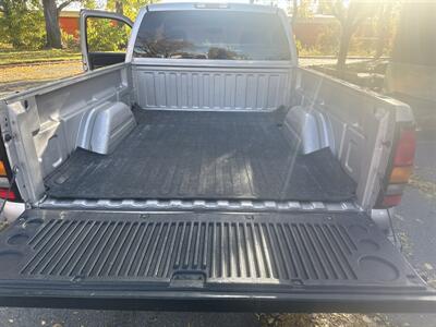 2005 GMC Sierra 1500 SLE 4WD 5.3L V8 4dr   - Photo 20 - Boise, ID 83704