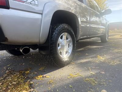 2005 GMC Sierra 1500 SLE 4WD 5.3L V8 4dr   - Photo 5 - Boise, ID 83704