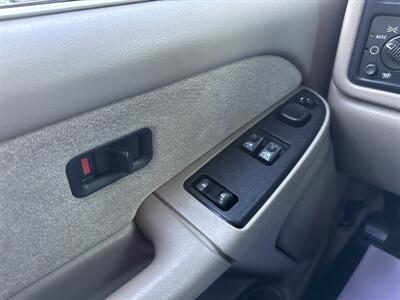 2003 GMC Sierra 2500 SLT 4WD 6.6L V8 4dr   - Photo 41 - Boise, ID 83704