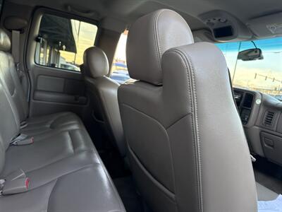 2003 GMC Sierra 2500 SLT 4WD 6.6L V8 4dr   - Photo 32 - Boise, ID 83704