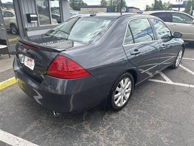 2006 Honda Accord EX V-6 3.0L 4dr   - Photo 4 - Boise, ID 83704