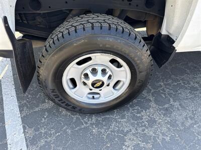 2017 Chevrolet Silverado 2500 4WD 6.0L V8 2dr   - Photo 15 - Boise, ID 83704