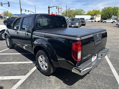 2011 Nissan Frontier SV 2WD 4.0L V6 4dr   - Photo 3 - Boise, ID 83704