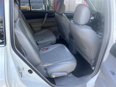 2013 Toyota Highlander SE AWD 3.5L V6 4dr   - Photo 23 - Boise, ID 83704