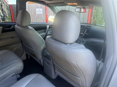 2013 Toyota Highlander SE AWD 3.5L V6 4dr   - Photo 32 - Boise, ID 83704