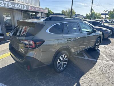 2020 Subaru Outback Premium AWD 2.5L 4dr   - Photo 4 - Boise, ID 83704