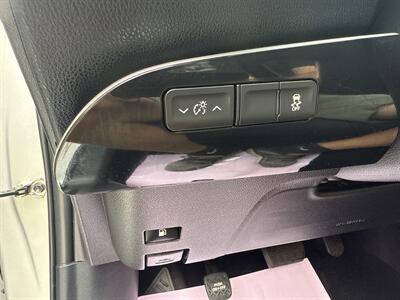 2016 Toyota Prius Three 1.8L I4 4dr   - Photo 37 - Boise, ID 83704