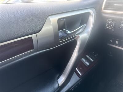 2015 Lexus GX Luxury AWD 4.6L 4dr   - Photo 43 - Boise, ID 83704