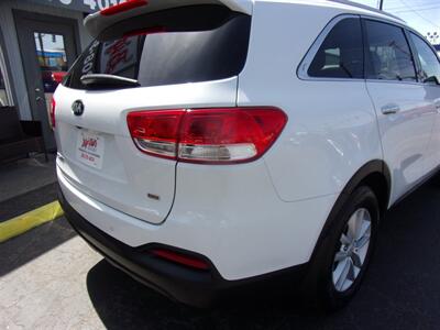 2017 Kia Sorento LX   - Photo 5 - Boise, ID 83704