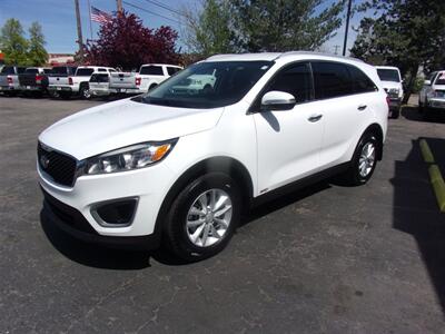 2017 Kia Sorento LX   - Photo 2 - Boise, ID 83704