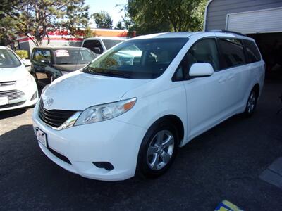 2013 Toyota Sienna LE 7-Pass 3.5L 5dr   - Photo 2 - Boise, ID 83704