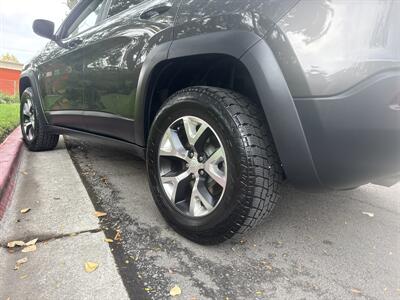 2018 Jeep Cherokee Trailhawk 4WD 4dr   - Photo 6 - Boise, ID 83704