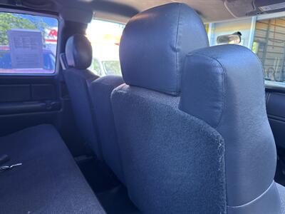 2000 Chevrolet Silverado 1500 4WD 4.8L V8 3dr   - Photo 30 - Boise, ID 83704