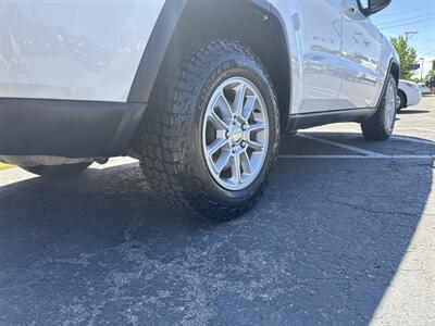 2018 Jeep Grand Cherokee Laredo E 4WD 3.6L 4d   - Photo 5 - Boise, ID 83704