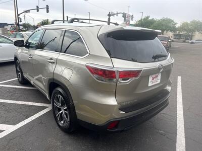 2016 Toyota Highlander XLE 4WD 3.5L V6 4dr   - Photo 3 - Boise, ID 83704