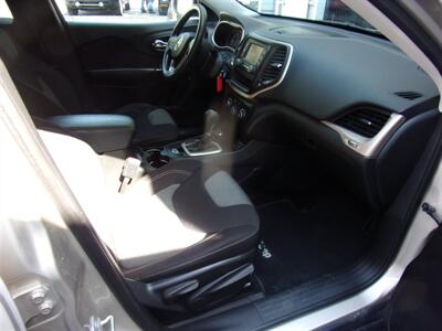 2015 Jeep Cherokee Sport 4WD 2.4L 4dr   - Photo 21 - Boise, ID 83704