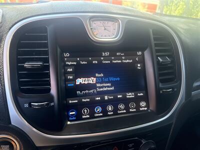 2019 Chrysler 300 Series Touring L AWD 3.6L 4   - Photo 33 - Boise, ID 83704