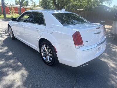 2019 Chrysler 300 Series Touring L AWD 3.6L 4   - Photo 3 - Boise, ID 83704