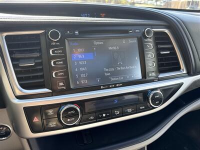 2018 Toyota Highlander Limited AWD 3.5L 4dr   - Photo 36 - Boise, ID 83704