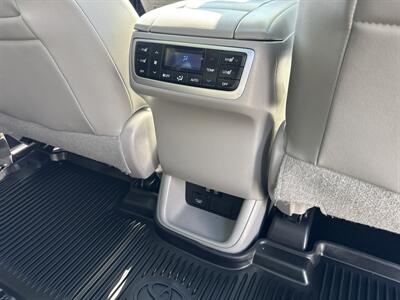 2018 Toyota Highlander Limited AWD 3.5L 4dr   - Photo 32 - Boise, ID 83704