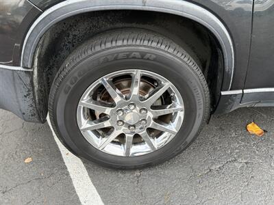 2007 GMC Acadia SLT-2 AWD 3.6L 4dr   - Photo 11 - Boise, ID 83704