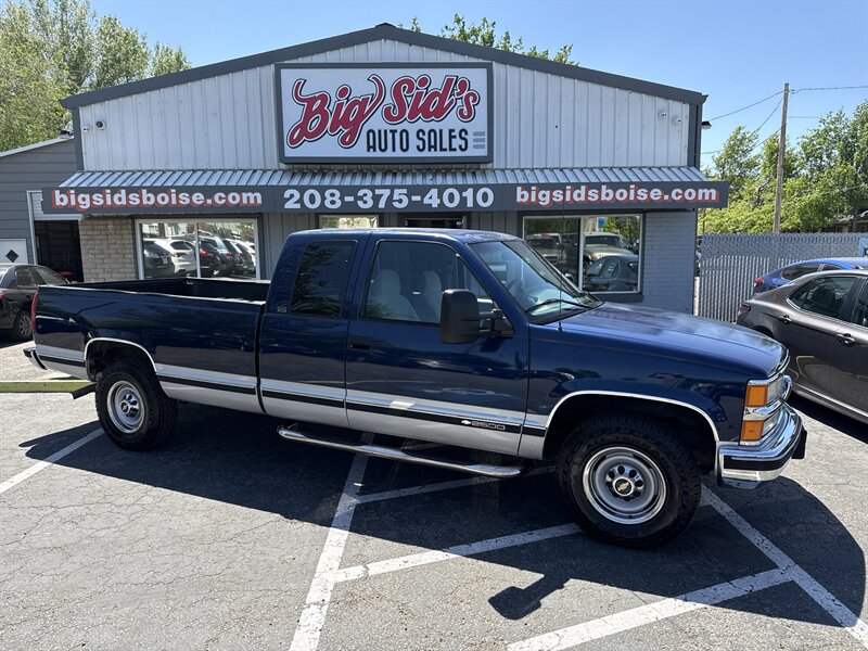 1996 Chevrolet Silverado 2WD 5.7L   - Photo 1 - Boise, ID 83704