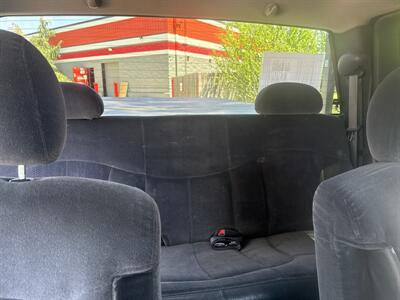 2001 Chevrolet Silverado 2500 LS 4WD 6.6L V8 4dr   - Photo 30 - Boise, ID 83704