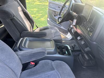2001 Chevrolet Silverado 2500 LS 4WD 6.6L V8 4dr   - Photo 20 - Boise, ID 83704